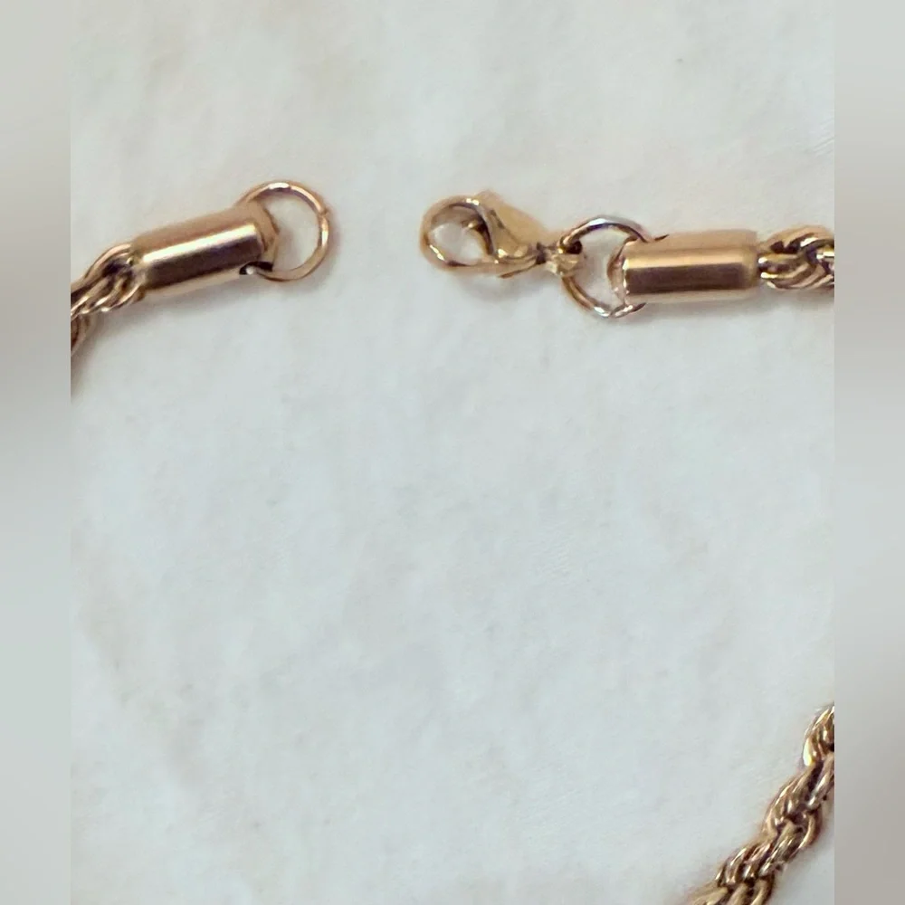 Gold Rope Chain Bracelet - Picture 2 of 2